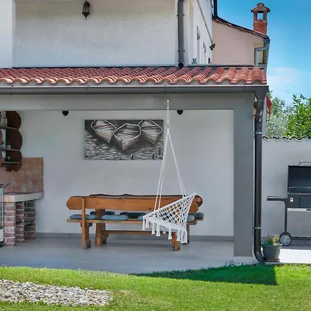 Villa House Emma Burici